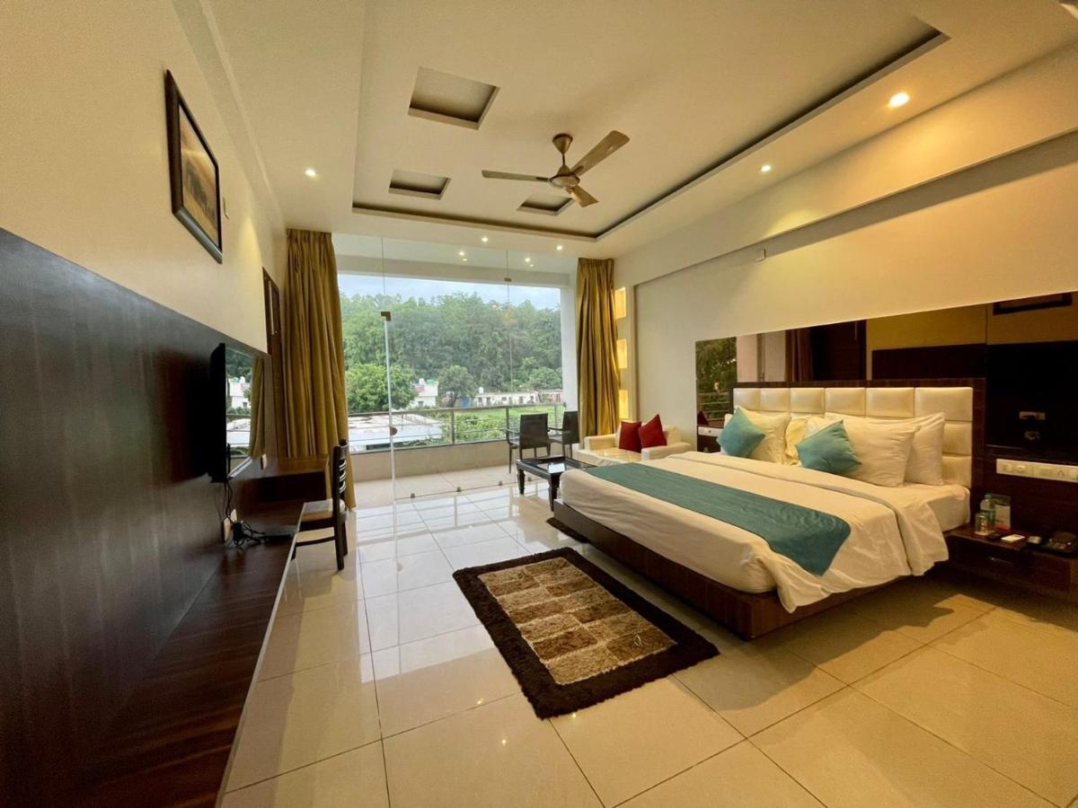 Winsome Resort & Spa Corbett Ramnagar  Εξωτερικό φωτογραφία